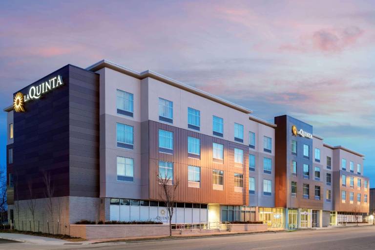 La Quinta Inn & Suites by Wyndham Kansas City Beacon Hill in Kansas City, MO