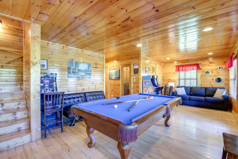 Secluded Smoky Mountain Cabin w/ Theater & Hot Tub — photo 5