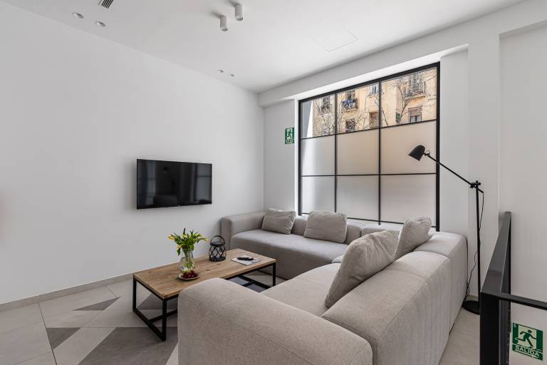 Dedicated room with terrace & yard — photo 3