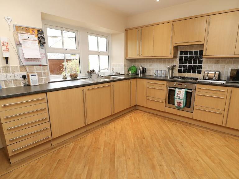 Cottage  Bentham