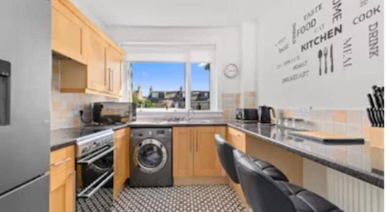 Rental apartment with 2 rooms for 6 persons — photo 4