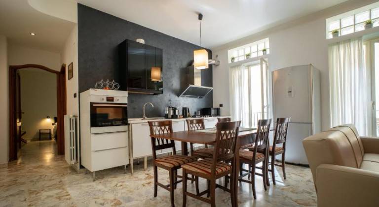 Pleasant rental apartment with hot tub & patio | Pets allowed — photo 3