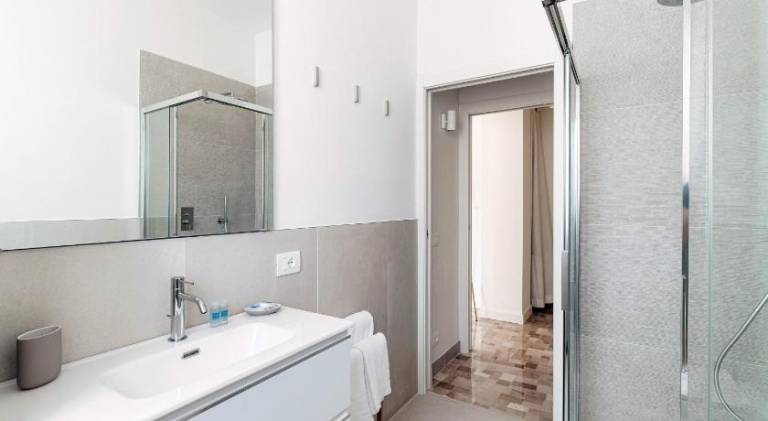 Ria Apartment by Quokka 360 - in the centre of Como — photo 3
