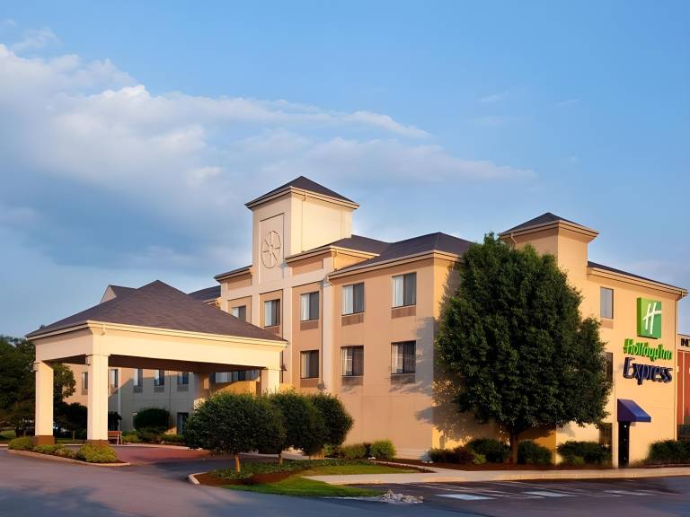 Baymont Inn & Suites Merrillville in Merrillville, IN