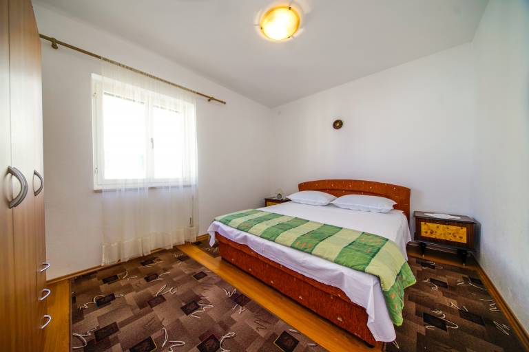 Three bedroom apartment with terrace and sea view Postira, Brač (A-18472-a) — photo 5