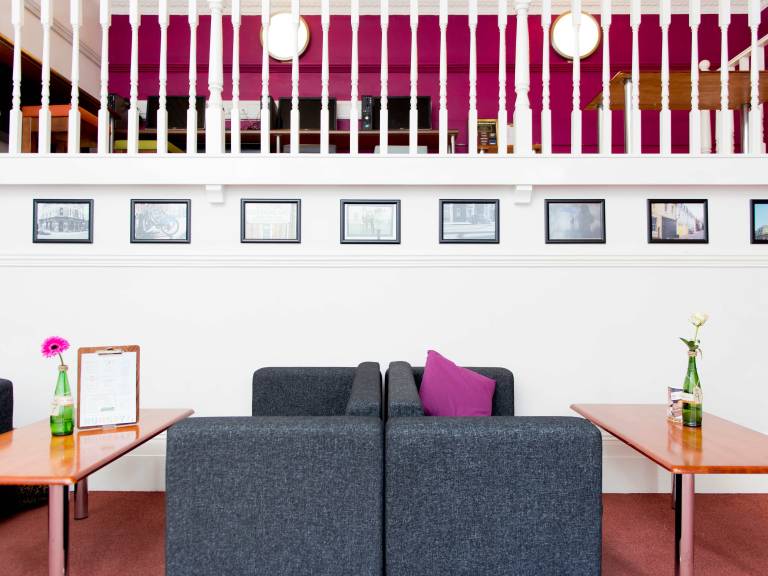 Hostel  Kensington