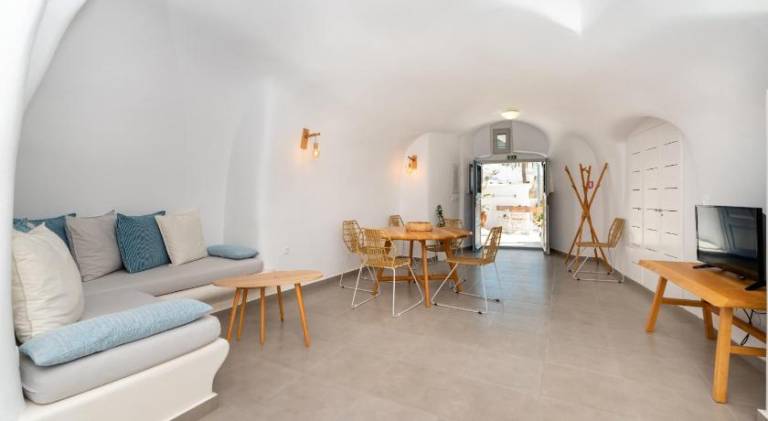 Serviced apartment with terrace | Pet-friendly — photo 3