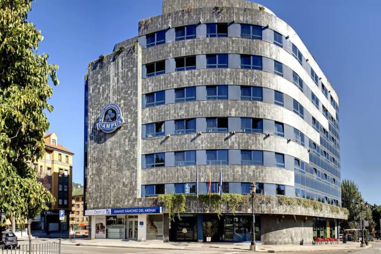 Aparthotel Oviedo