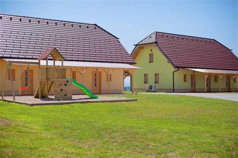 Aparthotel Jiršovci
