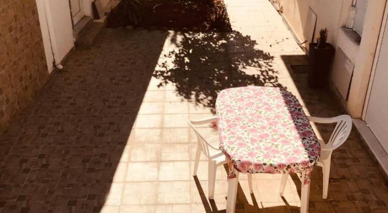 Rental apartment with patio — photo 5