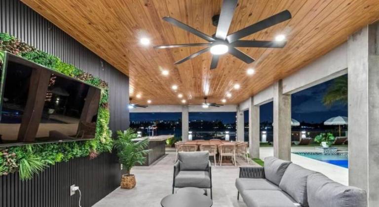 Villa with jacuzzi & pool | Pet-friendly — photo 2