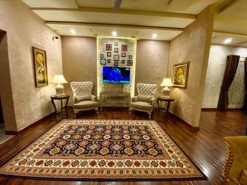 Shelton Rezidor Lahore