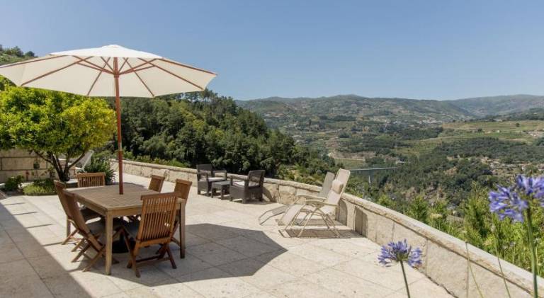Fully equipped vacation home with barbeque, garden & private pool | Perfect for remote work | Pets are welcome — photo 4