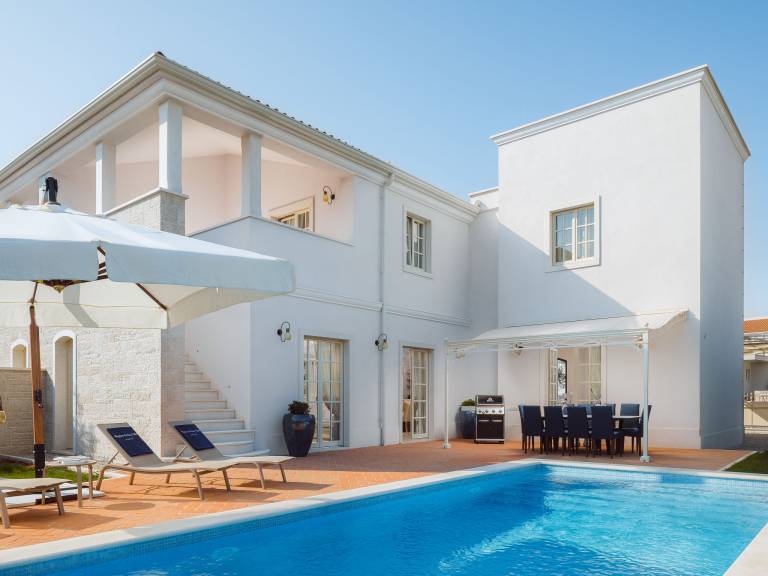 House with barbecue, terrace & private pool | Sea view — photo 2