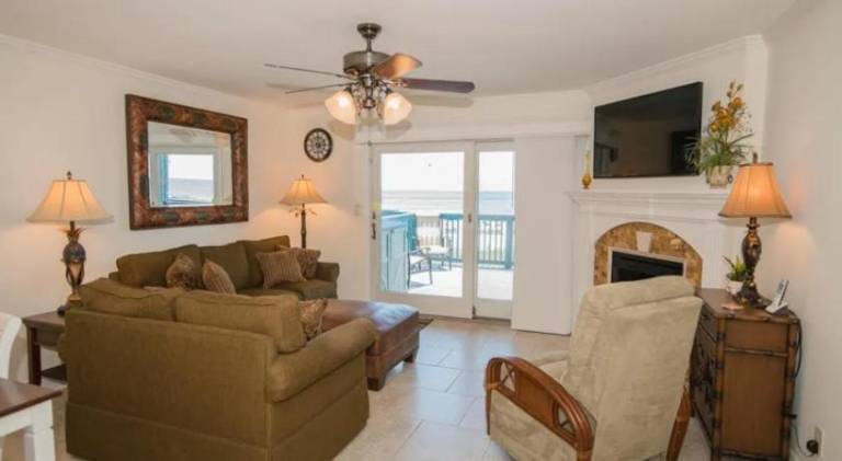 House with 2 rooms for 6 persons in Bay City, AL