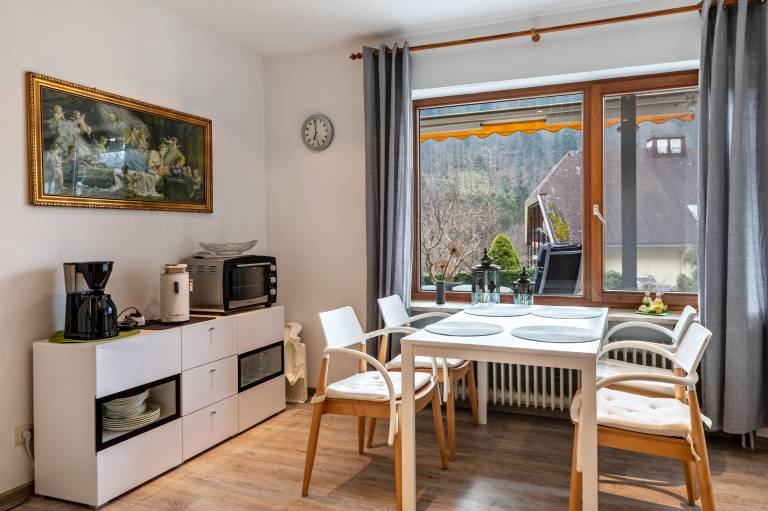 Holiday Apartment '3' with Mountain View, Private Terrace and Wi-Fi — photo 4