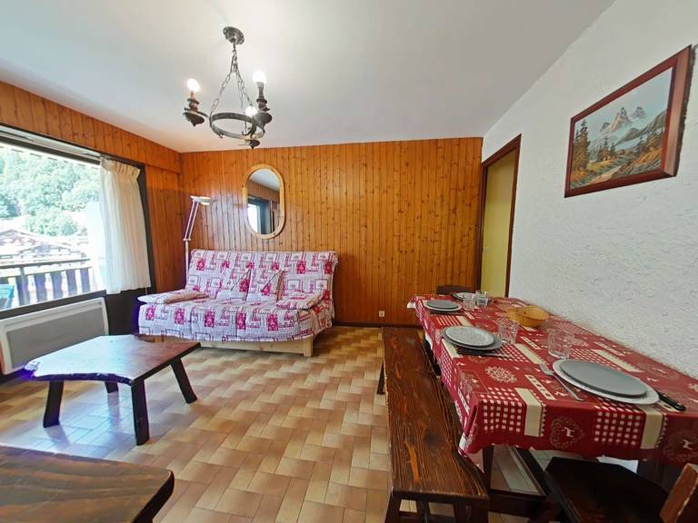 Ski-in/ski-out studio with balcony in Grand-Bornand — photo 2