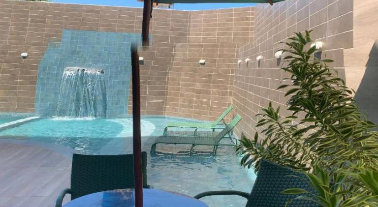 Apartment with pool | Pet-friendly — photo 4