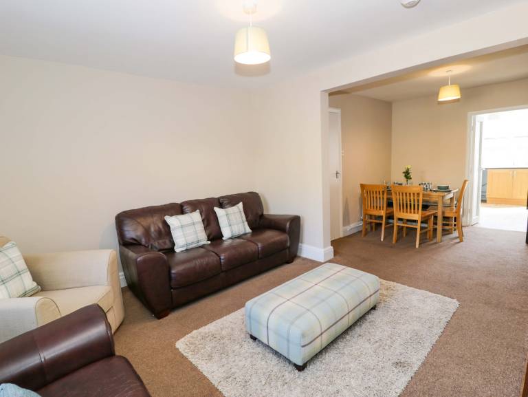 Child-friendly cottage with garden | Beach view | Pets allowed — photo 3