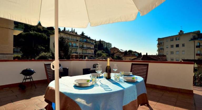 House | Close to the beach | Pet-friendly in Imperia