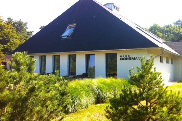 Vacation home with BBQ & terrace | Beach nearby | Dogs allowed — photo 3