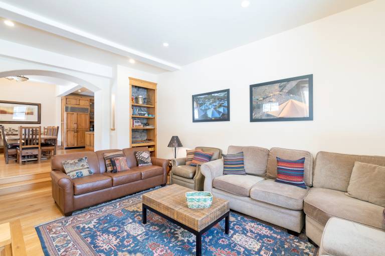 Condo | Mountain view — photo 2
