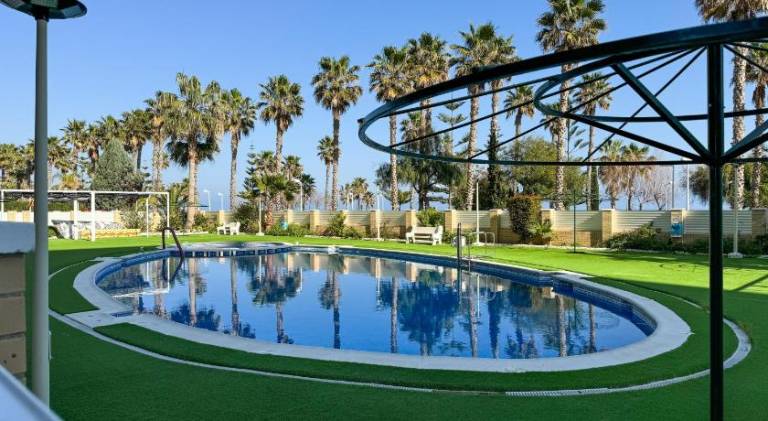 Holiday apartment with pool — photo 3