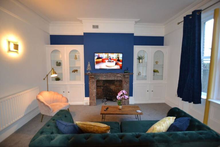 Condo Salisbury