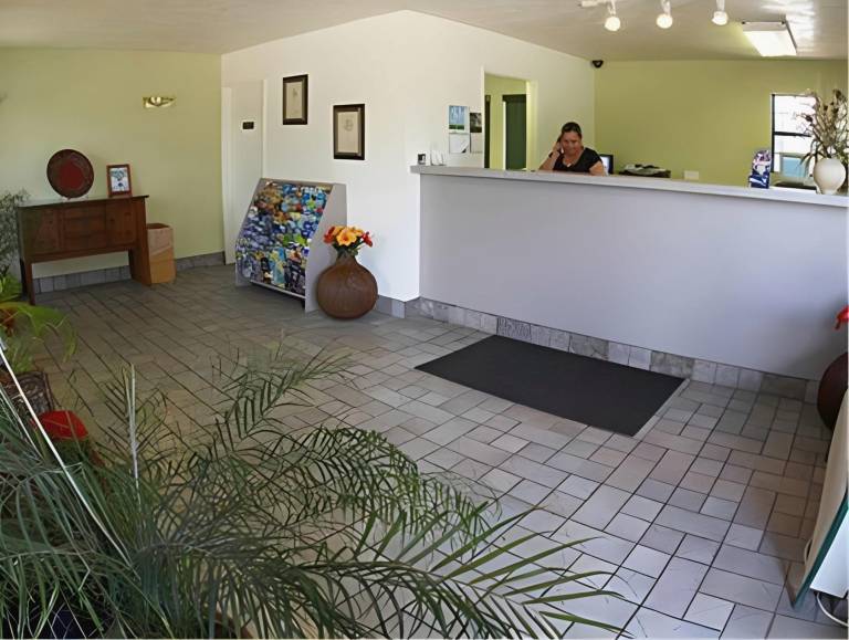 EZ 8 Motel Old Town — photo 4