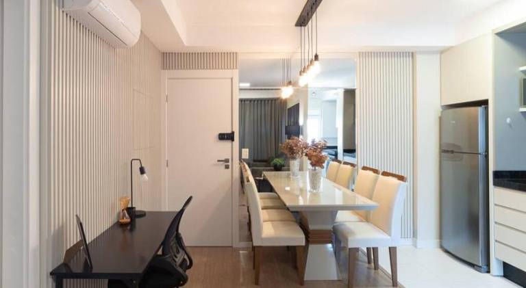 Holiday apartment with pool in Londrina