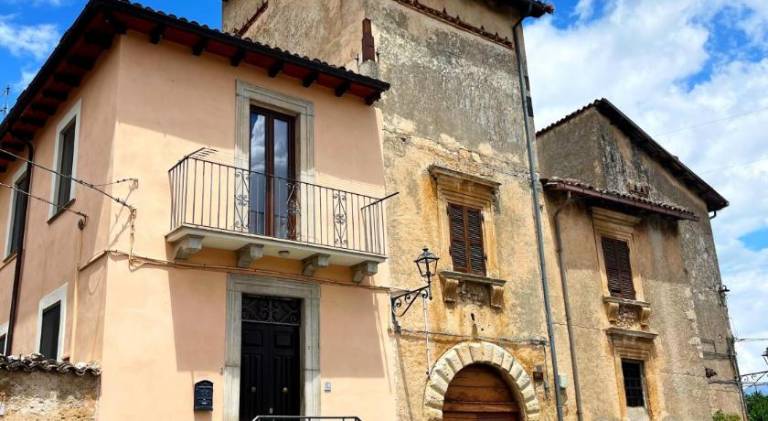 Rental apartment with 2 rooms for 5 persons — photo 4