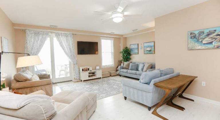 Vacation home | Beach nearby | Perfect for remote work | Pets allowed — photo 2