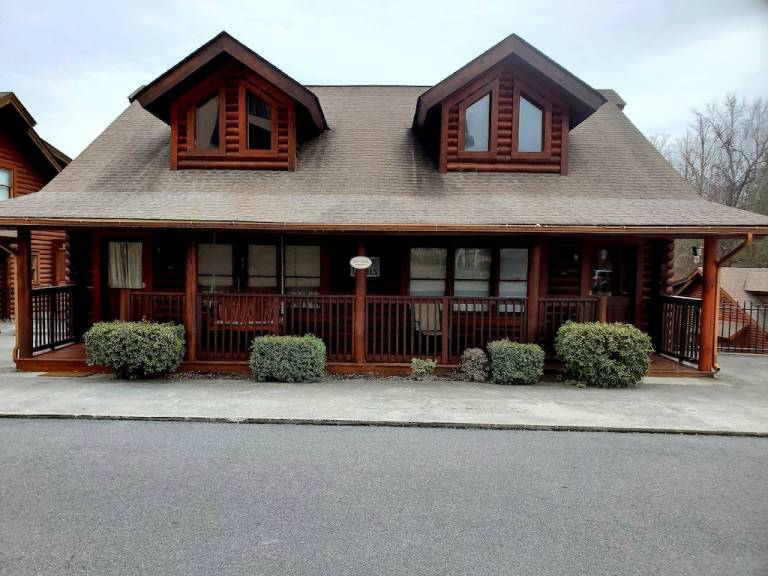 Cabin Pigeon Forge