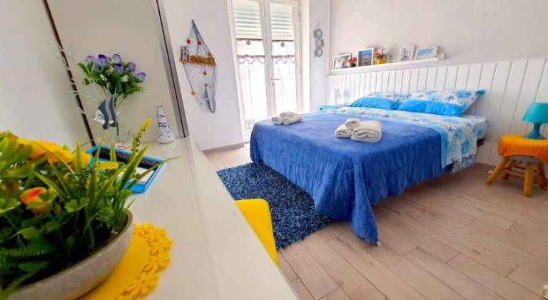 Holiday apartment with 2 rooms for 6 persons — photo 2