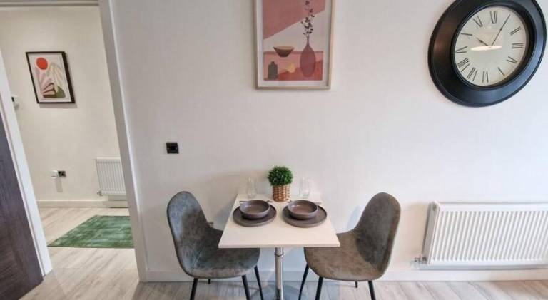 Vacation home | Close to The Beatles Story | Perfect for remote work | Dogs allowed — photo 4