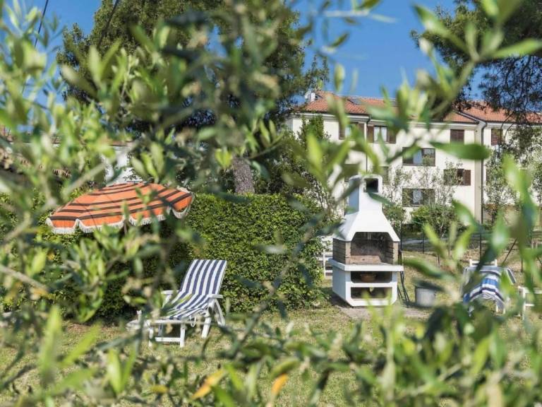 Nice vacation home with terrace, garden & BBQ | Sea view | Pet-friendly — photo 4