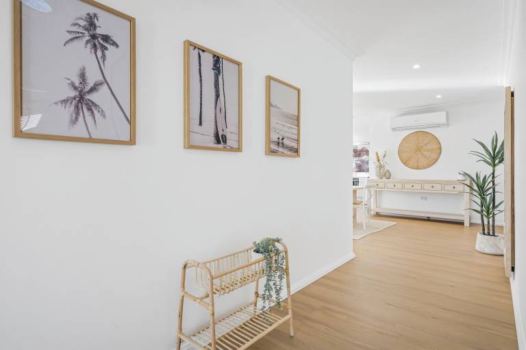 House  Crescent Head