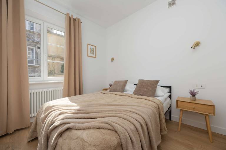 Child-friendly lovely holiday apartment with patio & fast internet | Next to Royal Castle | Pet-friendly — photo 2