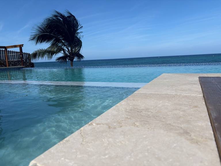 Condo Ocho Rios