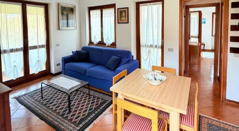 Holiday apartment with 1 room for 4 persons in Baveno