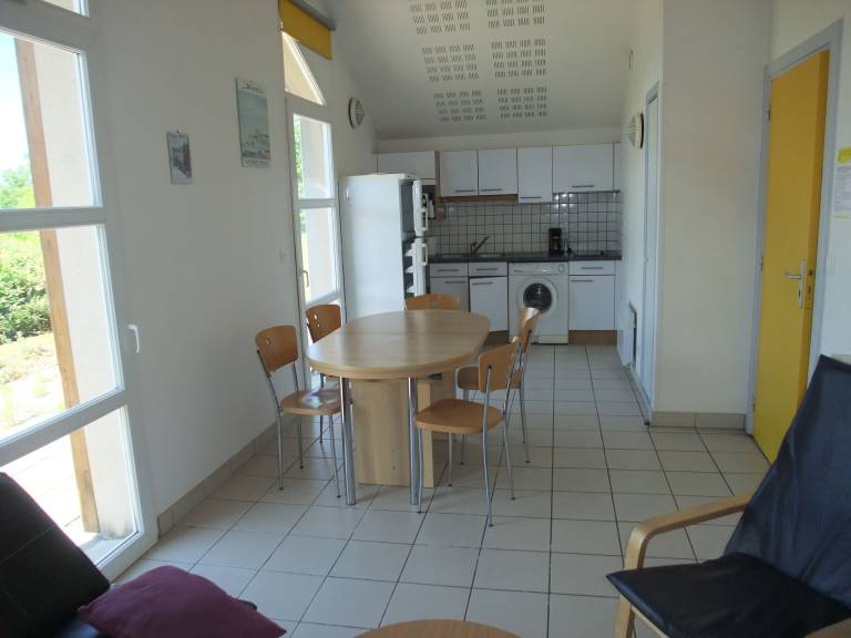 Cottage with barbeque — photo 2