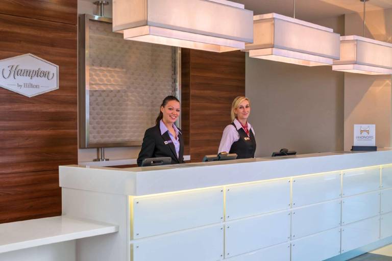 Hampton by Hilton London Luton Airport — photo 4