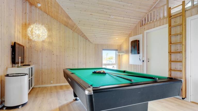 House with private pool, barbecue & patio — photo 5