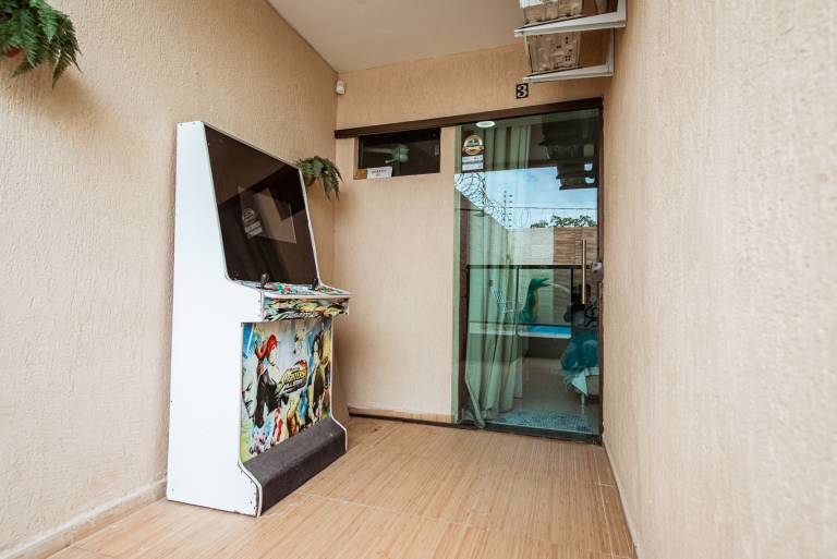 House with private pool, patio & barbeque — photo 5