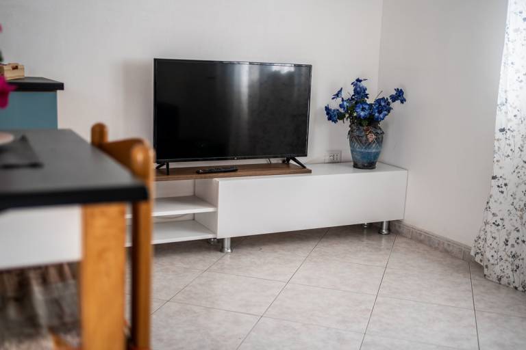 Apartment with yard & barbeque | City view — photo 4