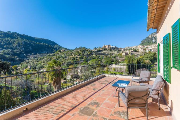 CASA MIRANDA Chalet with terrace in Valldemosa