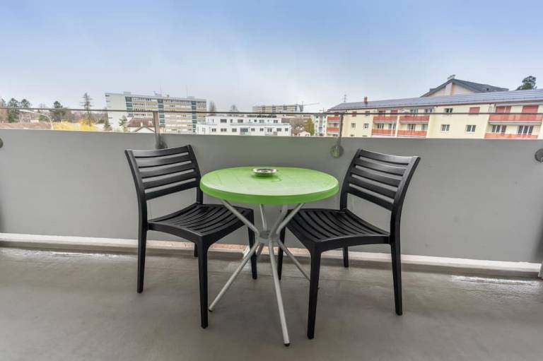 Nyon Hostel