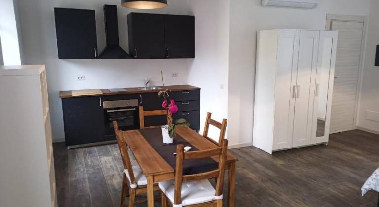 Holiday apartment with terrace — photo 4
