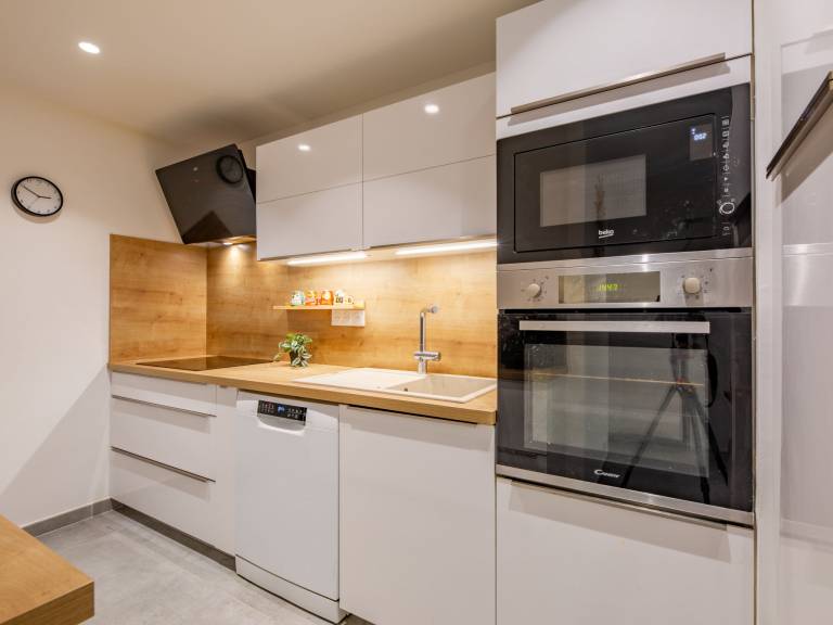 Rental apartment with 2 rooms for 4 persons — photo 3