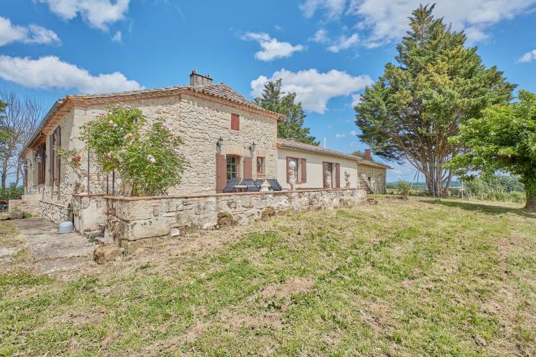 Family-oriented wonderful house with BBQ, garden & private pool | Pets are welcome — photo 4